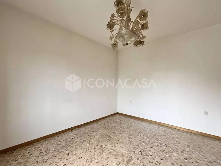 Immagine 20 di Appartamento in vendita  a Pontedera