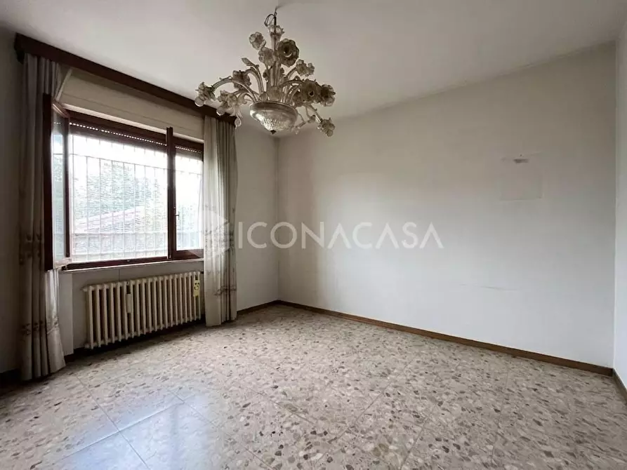 Immagine 22 di Appartamento in vendita  a Pontedera