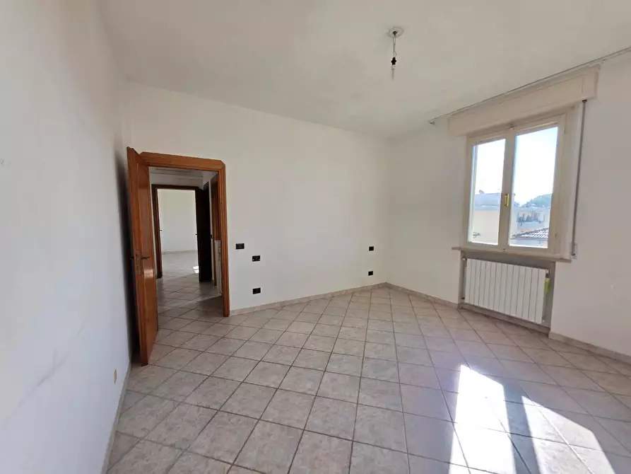 Immagine 10 di Appartamento in vendita  a Santa Maria A Monte