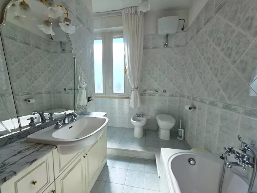 Immagine 11 di Appartamento in vendita  a Santa Maria A Monte