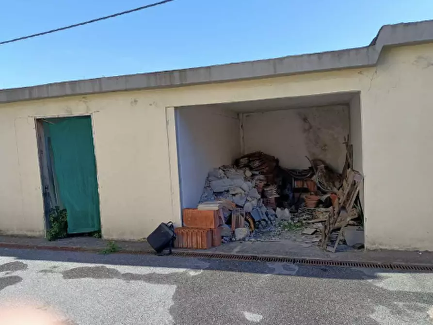 Immagine 6 di Palazzo in vendita  a Ponsacco