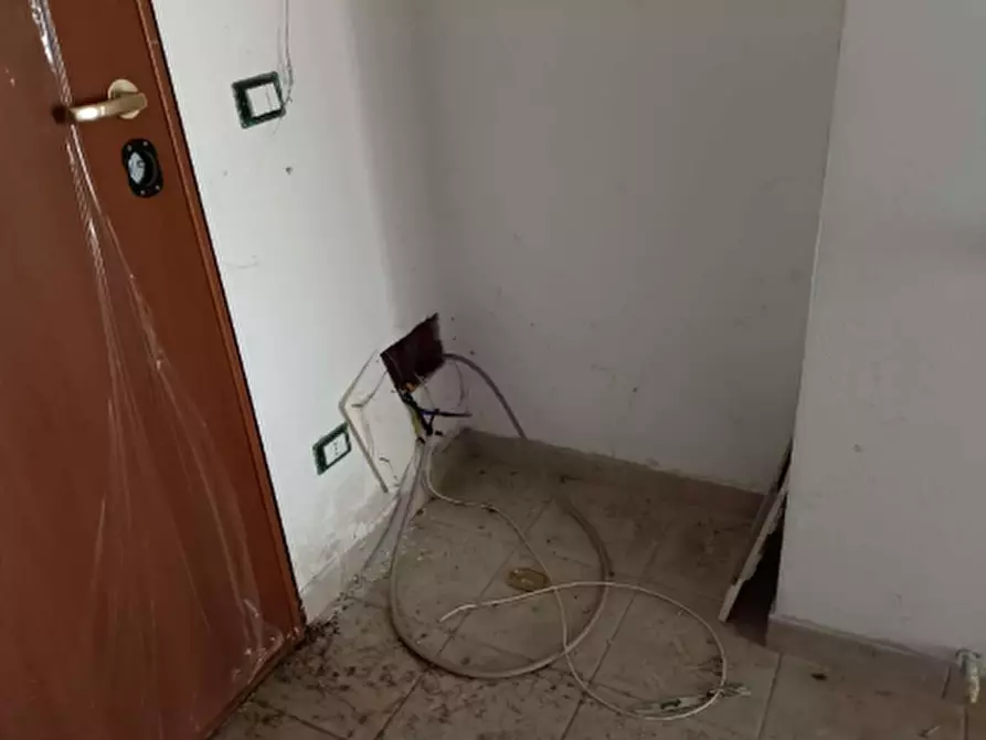 Immagine 4 di Palazzo in vendita  a Ponsacco