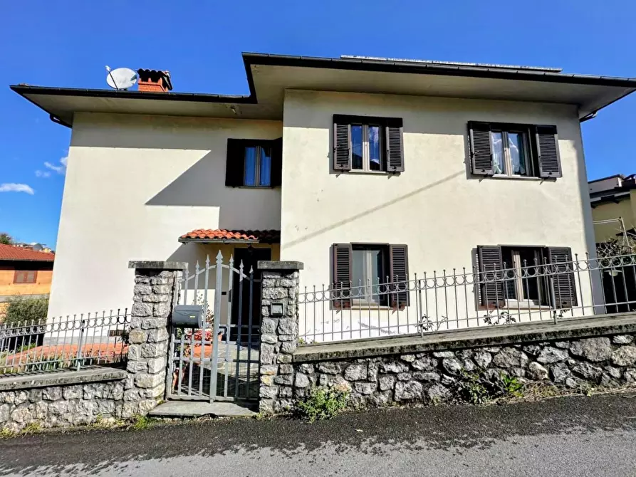Immagine 54 di Casa indipendente in vendita  a Castelnuovo Di Garfagnana