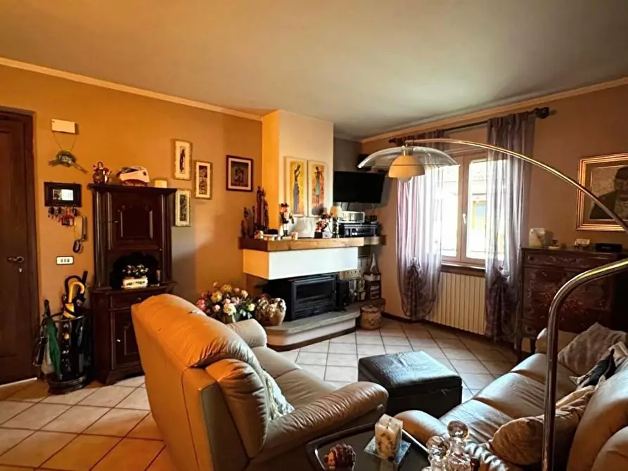 Immagine 5 di Casa indipendente in vendita  a Castelnuovo Di Garfagnana