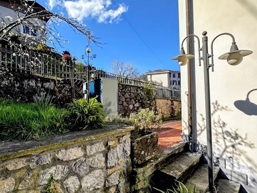 Immagine 50 di Casa indipendente in vendita  a Castelnuovo Di Garfagnana