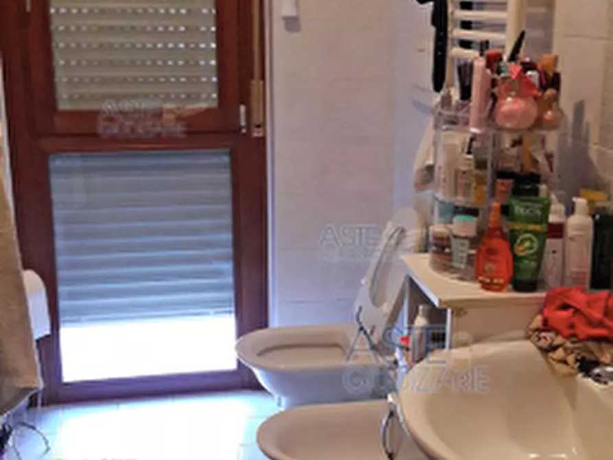 Immagine 4 di Appartamento in vendita  a Cascina