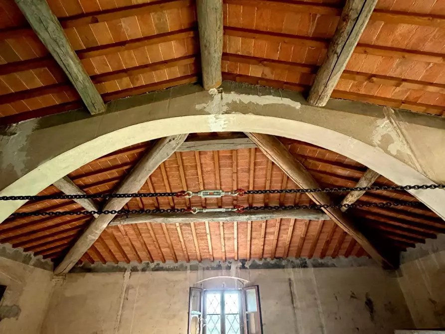 Immagine 11 di Casa colonica in vendita  a Cerreto Guidi