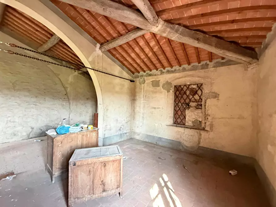 Immagine 5 di Casa colonica in vendita  a Cerreto Guidi