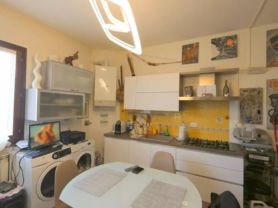 Immagine 10 di Appartamento in vendita  a Calcinaia