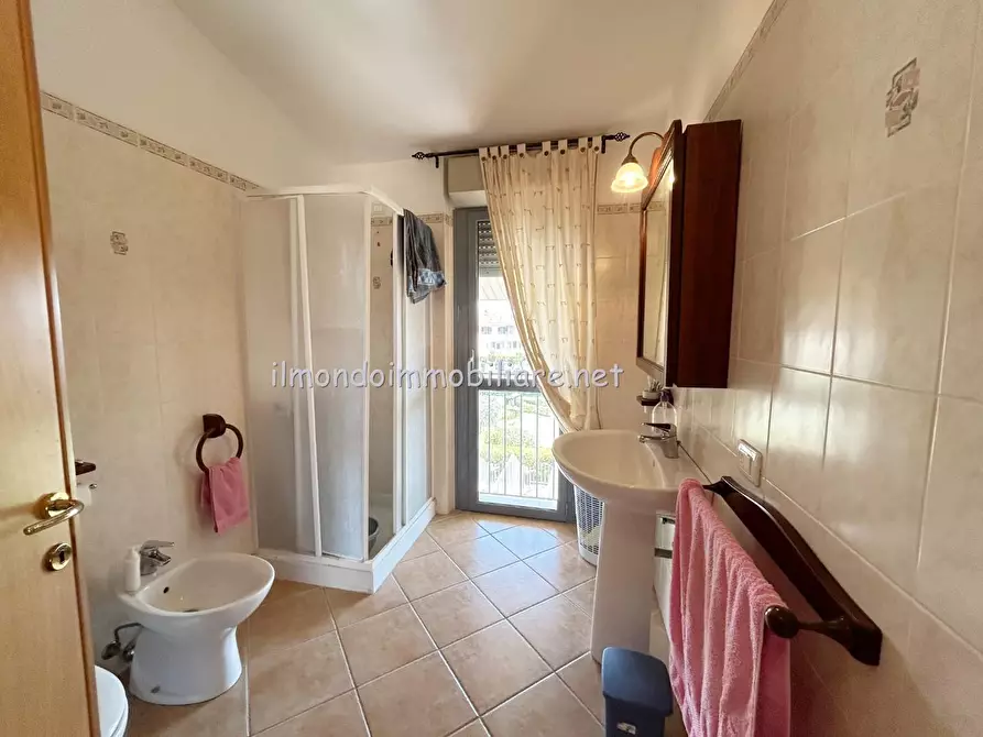 Immagine 23 di Appartamento in vendita  a Rosignano Marittimo