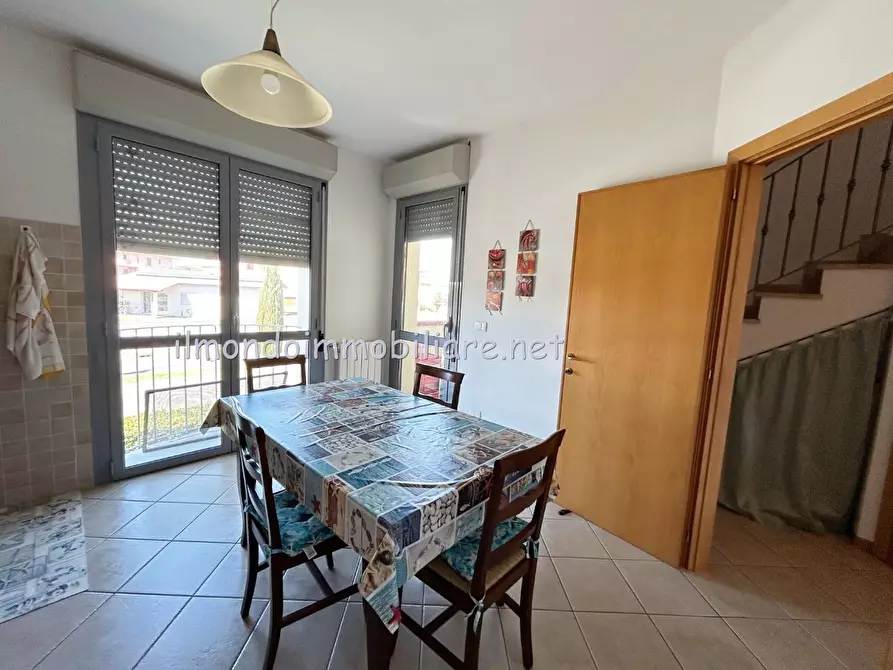 Immagine 9 di Appartamento in vendita  a Rosignano Marittimo