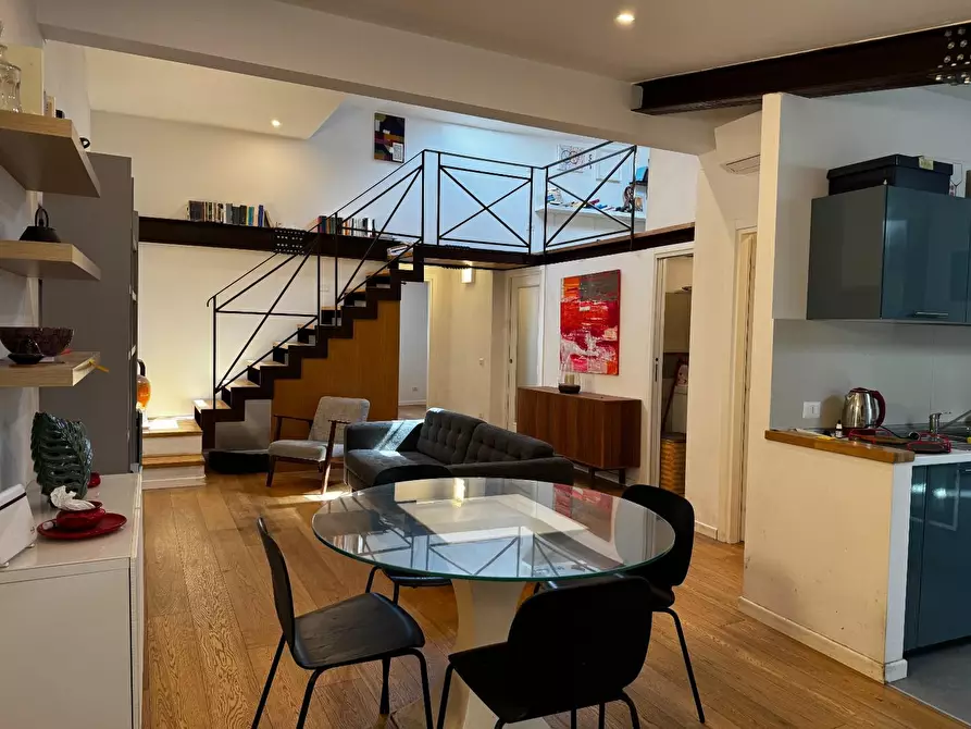 Immagine 19 di Appartamento in vendita  a Lucca