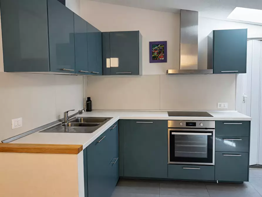 Immagine 22 di Appartamento in vendita  a Lucca