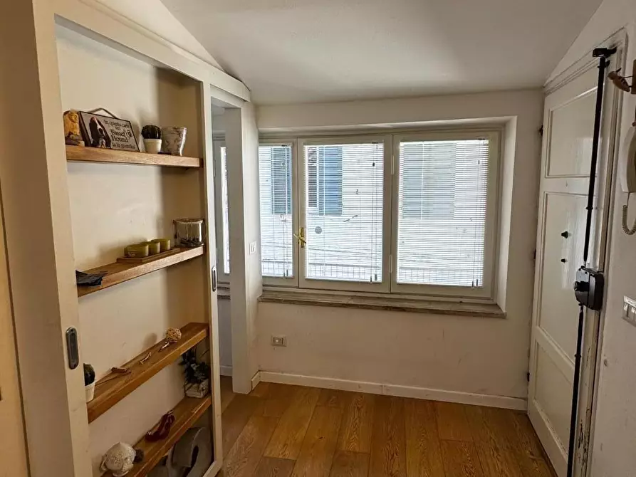 Immagine 32 di Appartamento in vendita  a Lucca