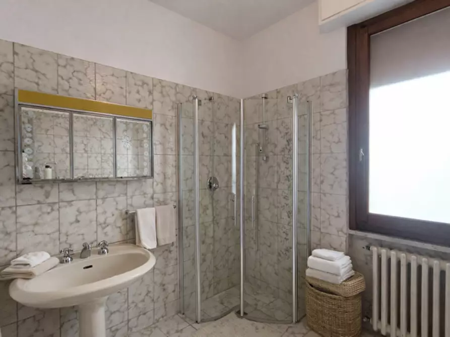 Immagine 16 di Casa bifamiliare in vendita  a Arezzo