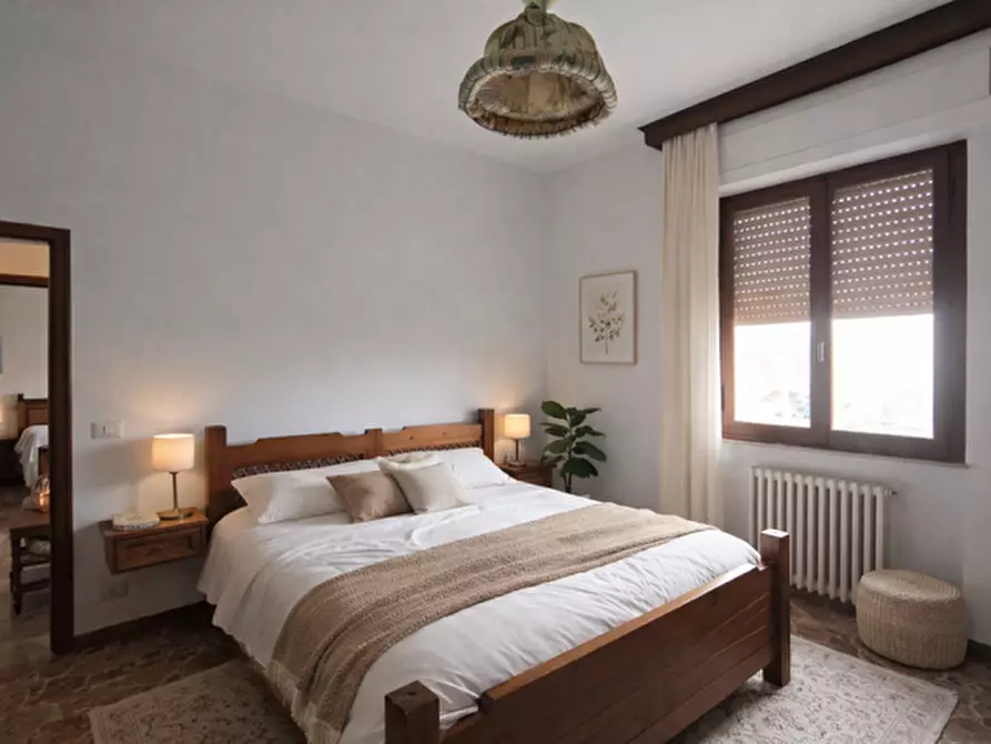 Immagine 20 di Casa bifamiliare in vendita  a Arezzo