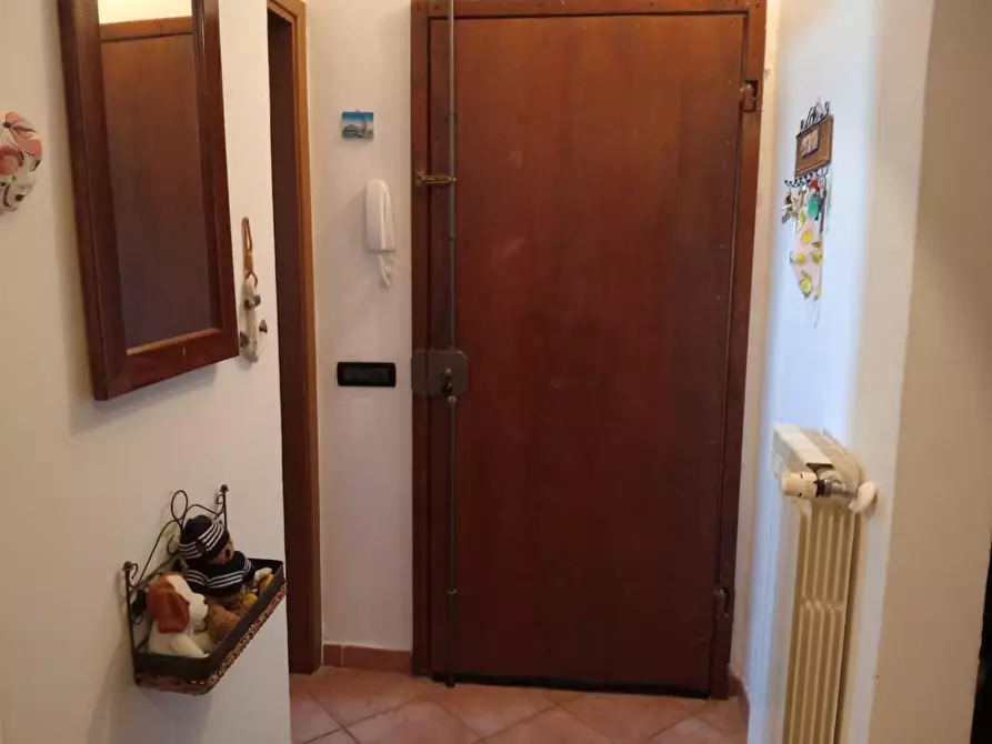 Immagine 3 di Appartamento in vendita  a Livorno
