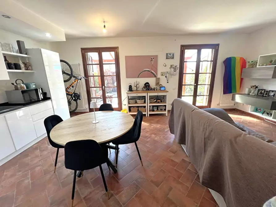 Immagine 7 di Villetta a schiera in vendita  a Cascina