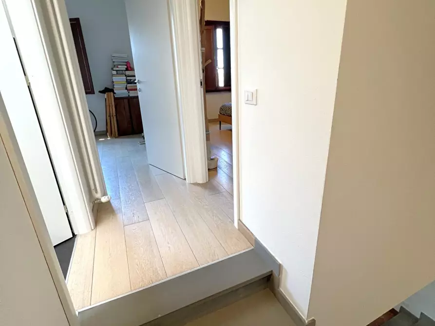 Immagine 14 di Villetta a schiera in vendita  a Cascina