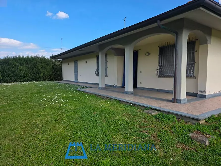 Immagine 1 di Casa indipendente in vendita  a Larciano