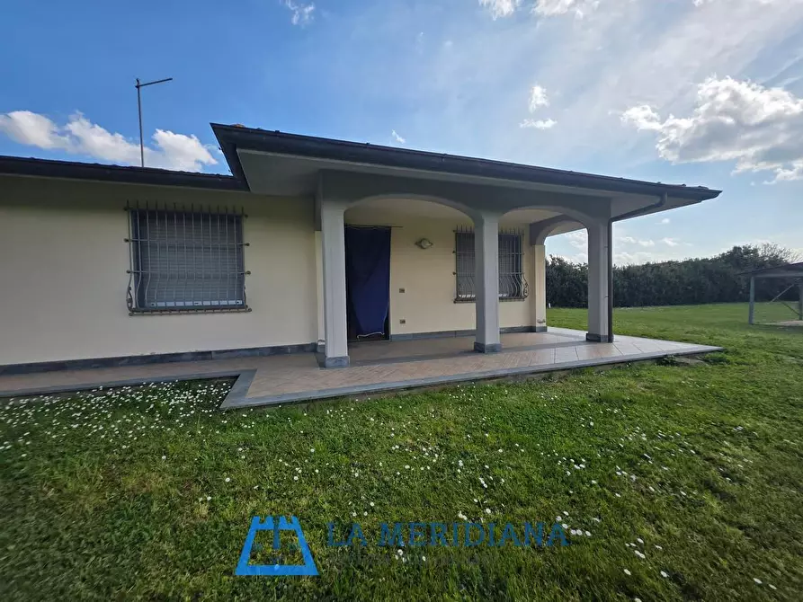 Immagine 2 di Casa indipendente in vendita  a Larciano