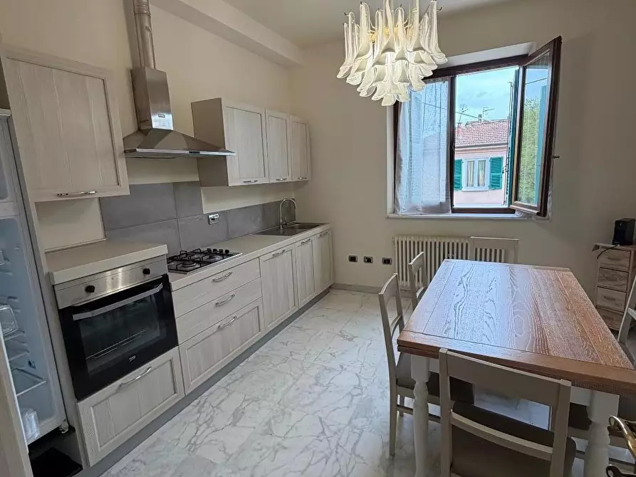 Immagine 6 di Appartamento in vendita  a Sarzana