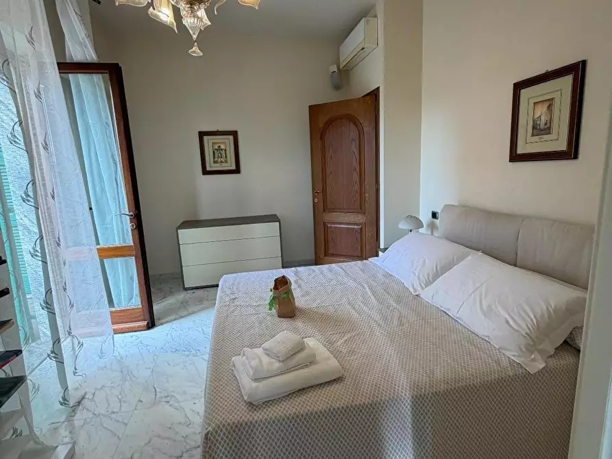 Immagine 16 di Appartamento in vendita  a Sarzana