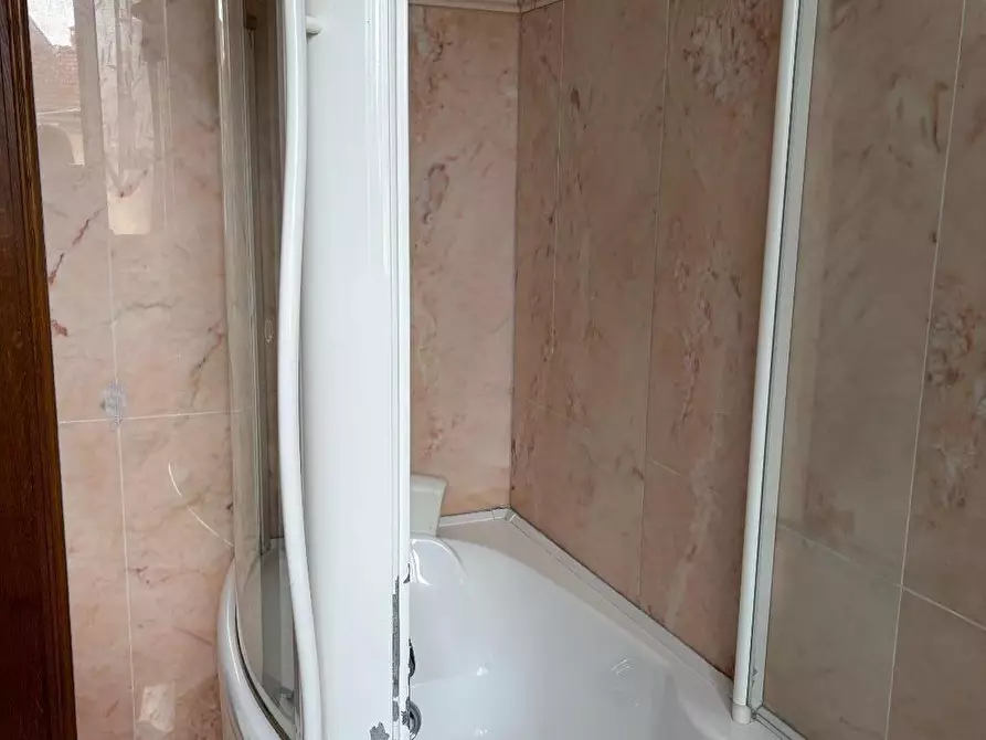 Immagine 12 di Appartamento in vendita  a Sarzana