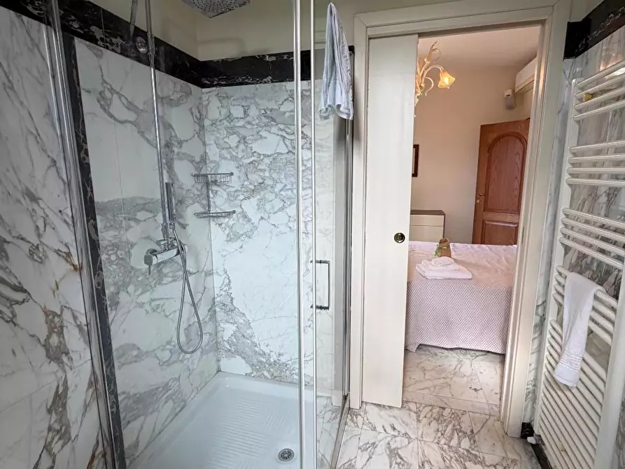 Immagine 18 di Appartamento in vendita  a Sarzana