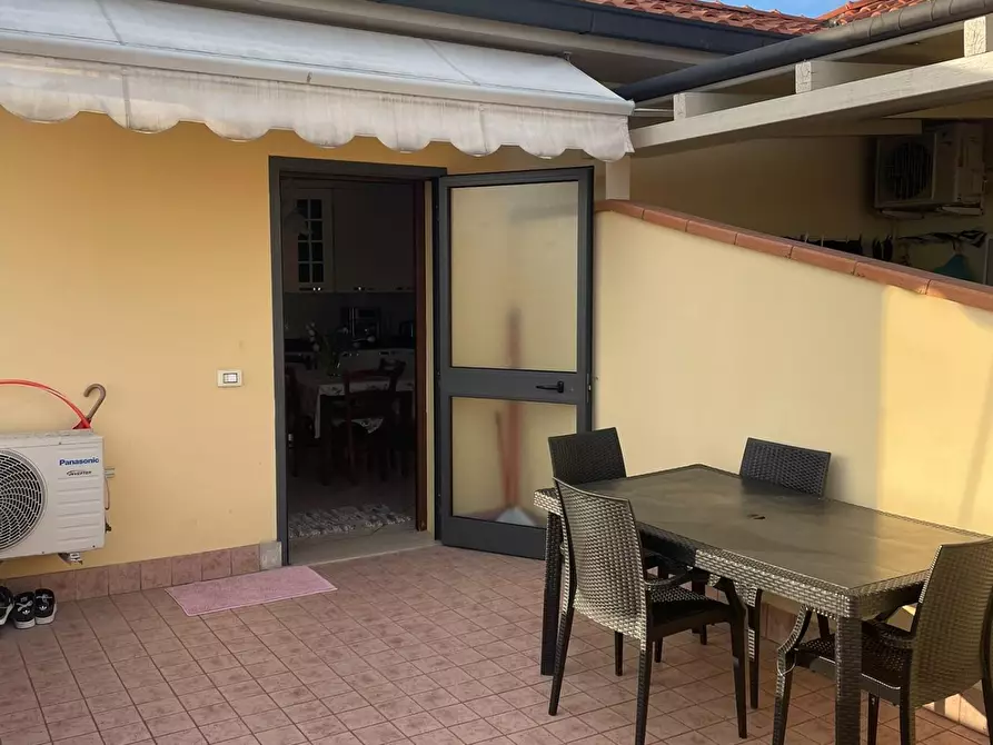 Immagine 1 di Appartamento in vendita  a Santa Maria A Monte