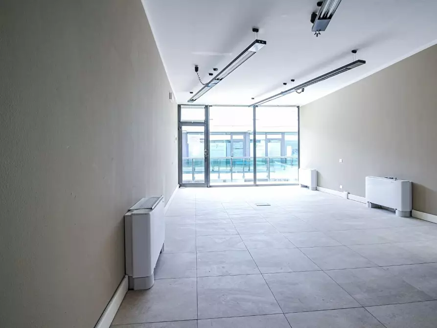 Immagine 4 di Ufficio in affitto  a Pisa