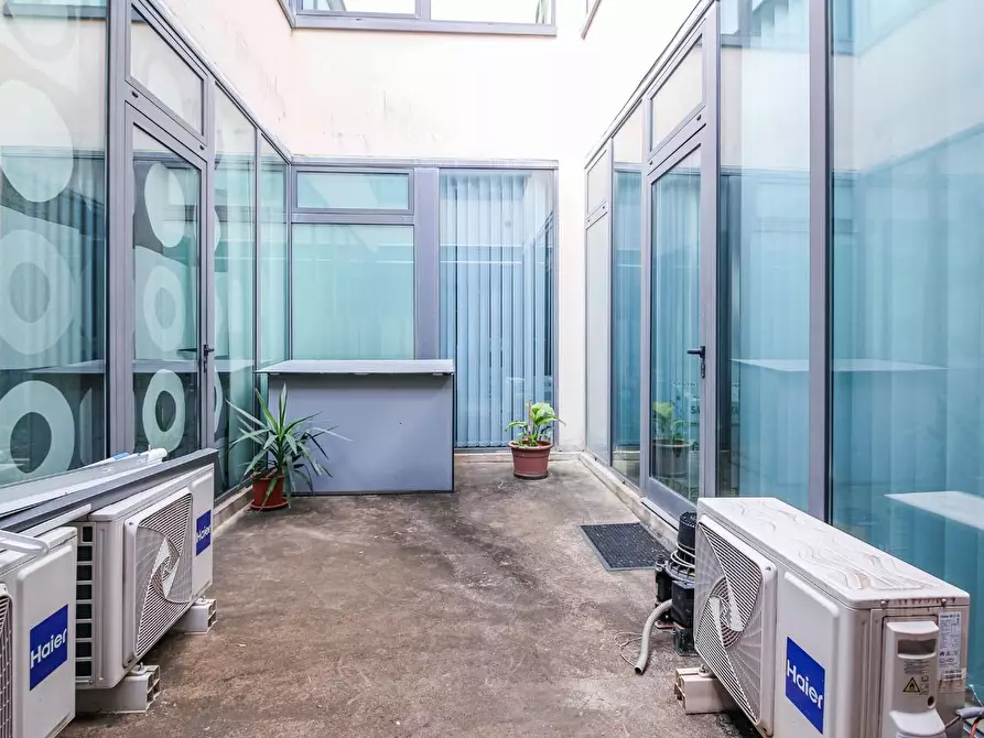 Immagine 9 di Ufficio in affitto  a Pisa