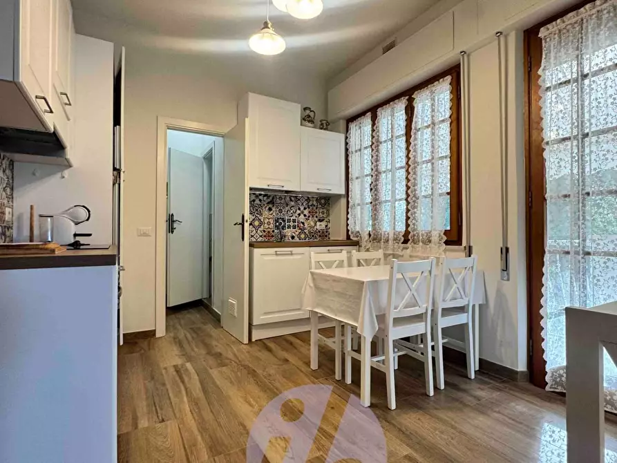 Immagine 4 di Appartamento in affitto  a Pietrasanta