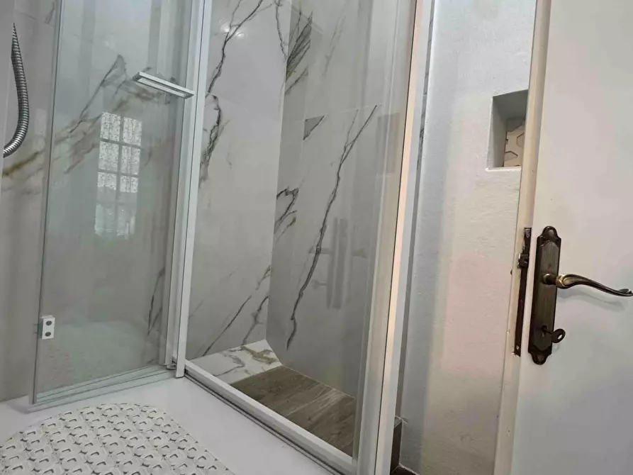 Immagine 7 di Appartamento in affitto  a Pietrasanta