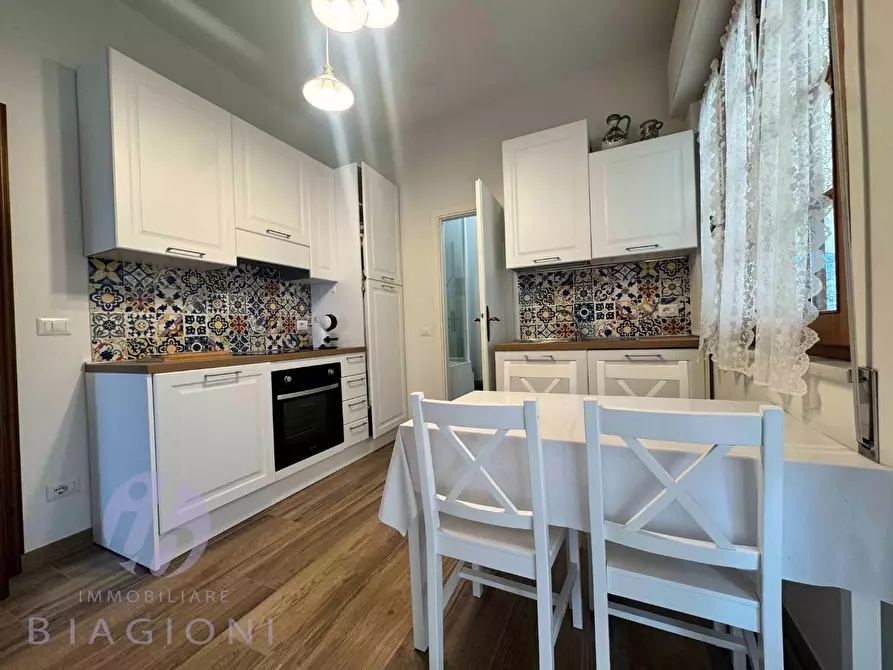 Immagine 2 di Appartamento in affitto  a Pietrasanta