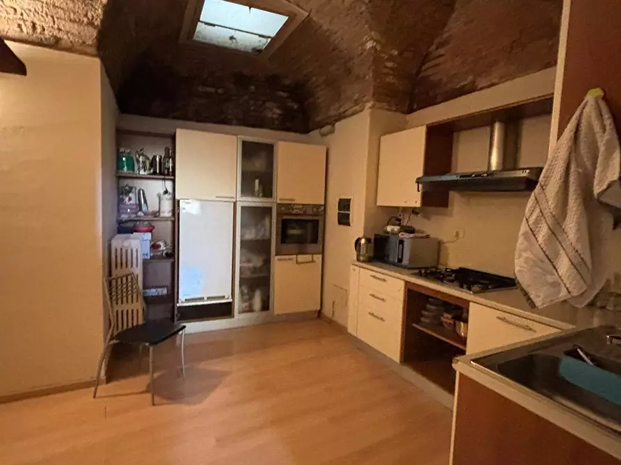 Immagine 4 di Appartamento in affitto  a Siena