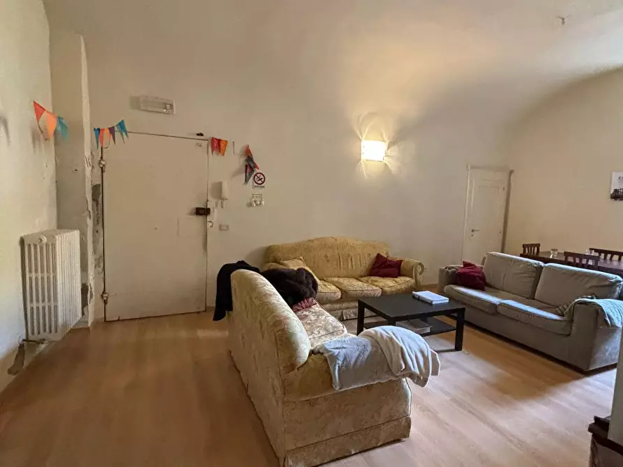 Immagine 2 di Appartamento in affitto  a Siena