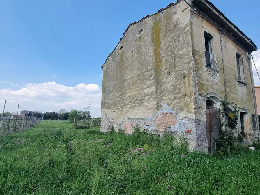 Immagine 1 di Villa in vendita  a Ponsacco