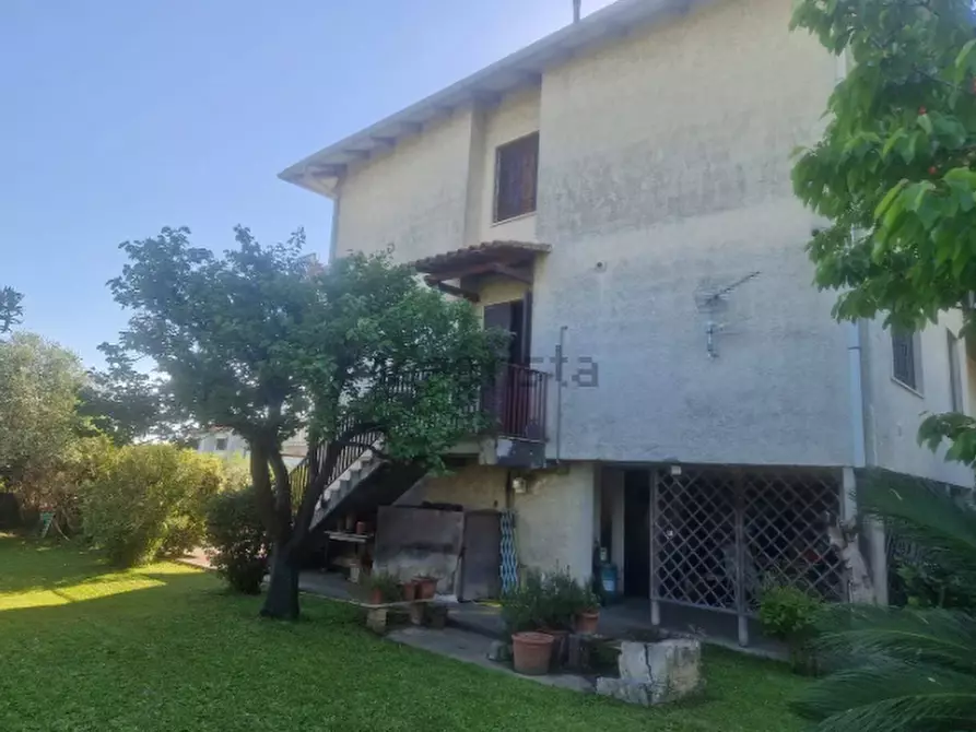 Immagine 2 di Casa quadrifamiliare in vendita  a Pisa