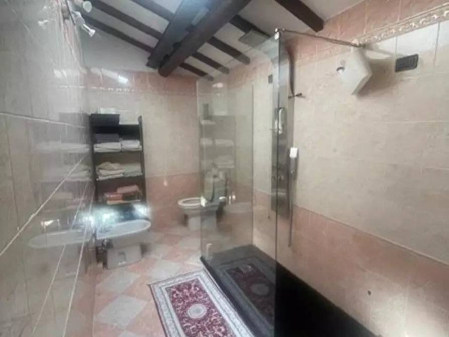 Immagine 9 di Appartamento in vendita  a Vecchiano