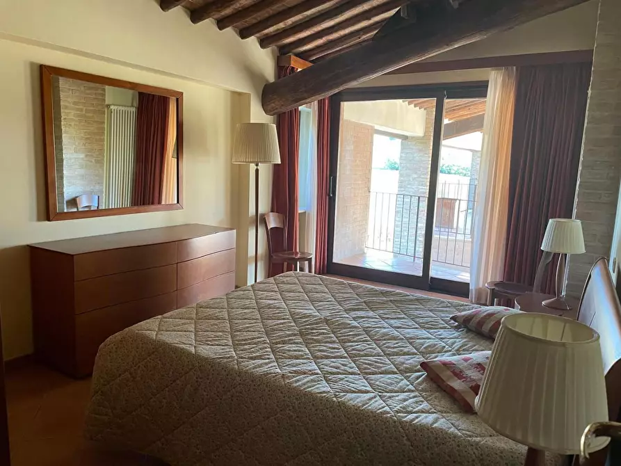 Immagine 10 di Rustico / casale in vendita  a Siena