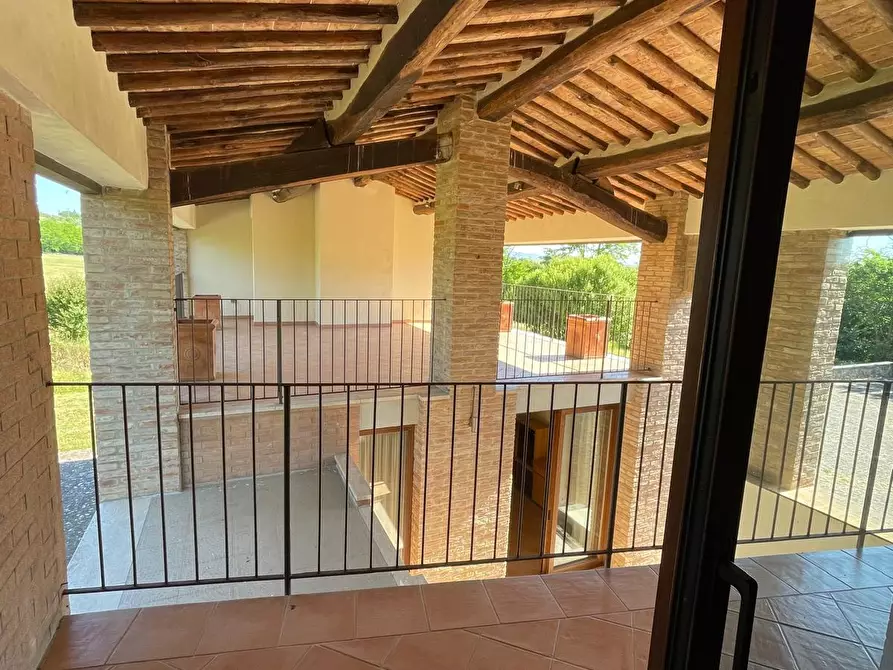 Immagine 14 di Rustico / casale in vendita  a Siena