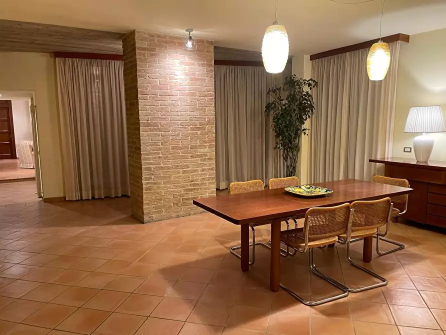 Immagine 7 di Rustico / casale in vendita  a Siena