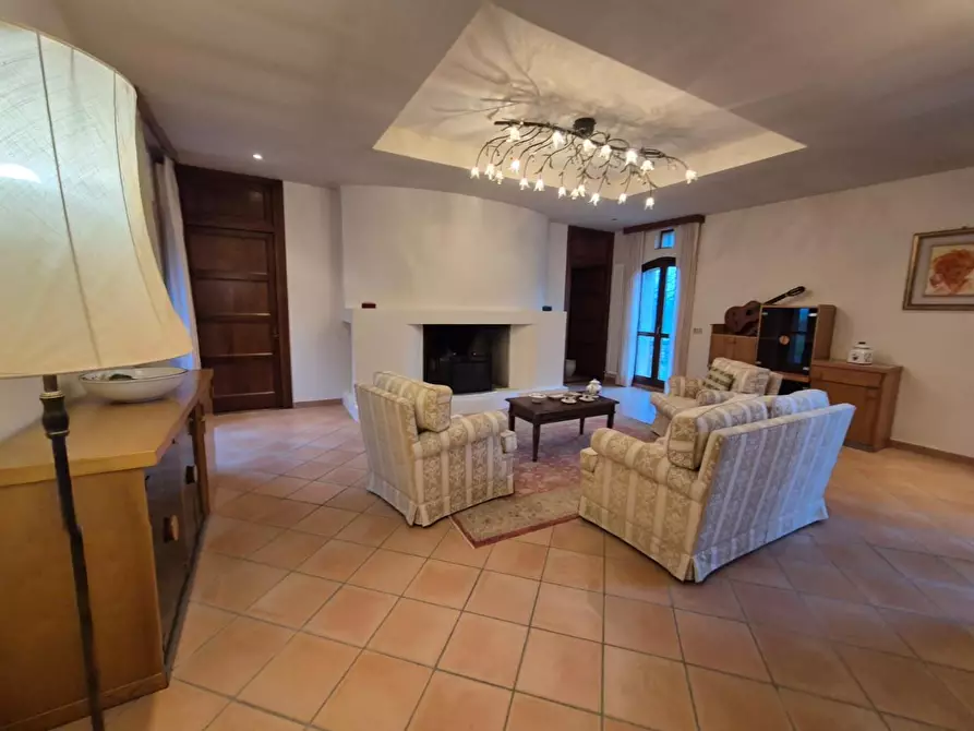 Immagine 43 di Rustico / casale in vendita  a Siena