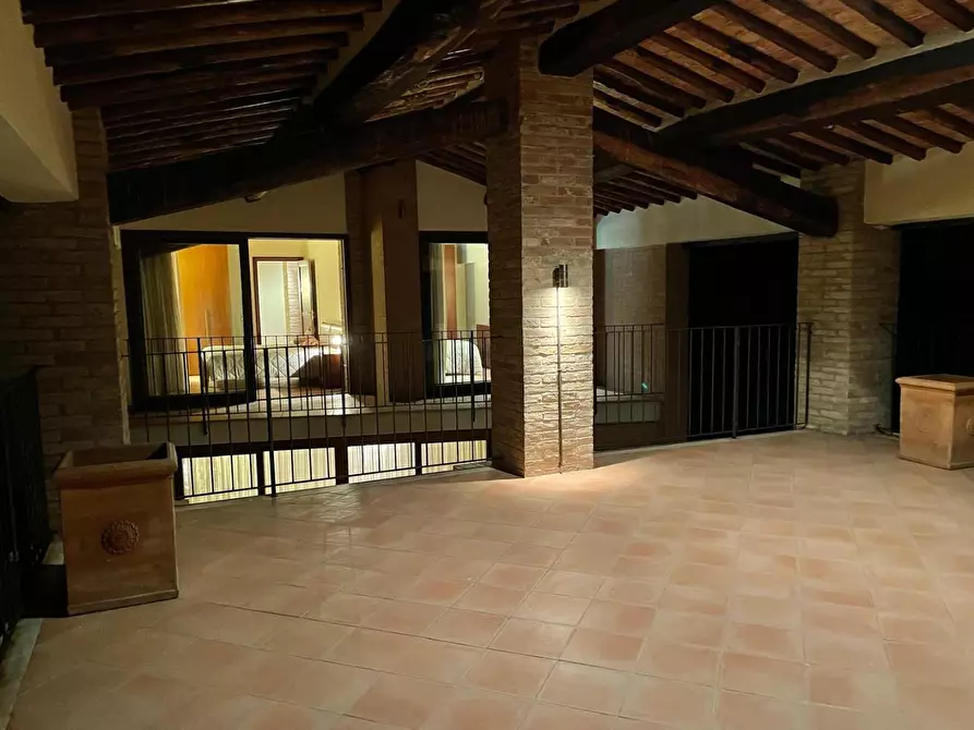 Immagine 5 di Rustico / casale in vendita  a Siena