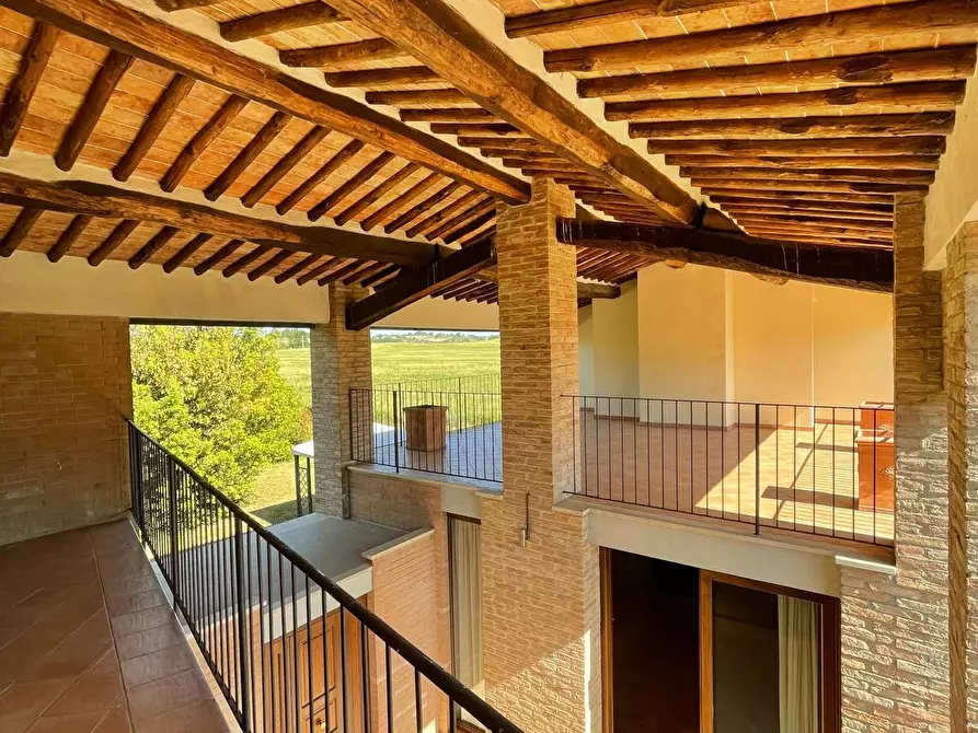 Immagine 20 di Rustico / casale in vendita  a Siena