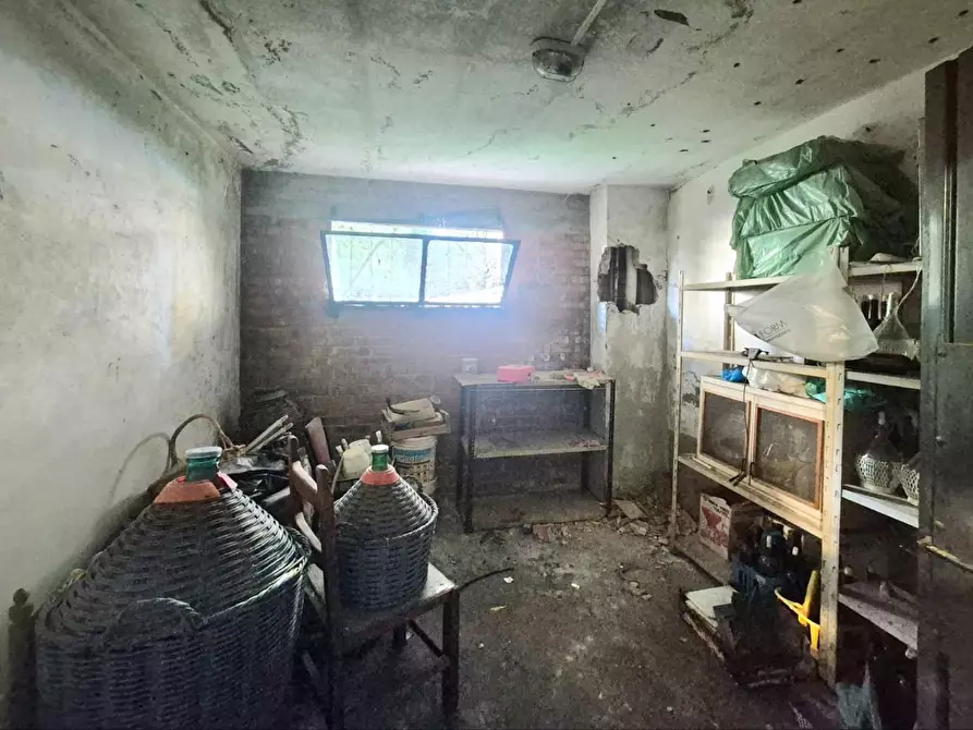 Immagine 19 di Appartamento in vendita  a Lucca