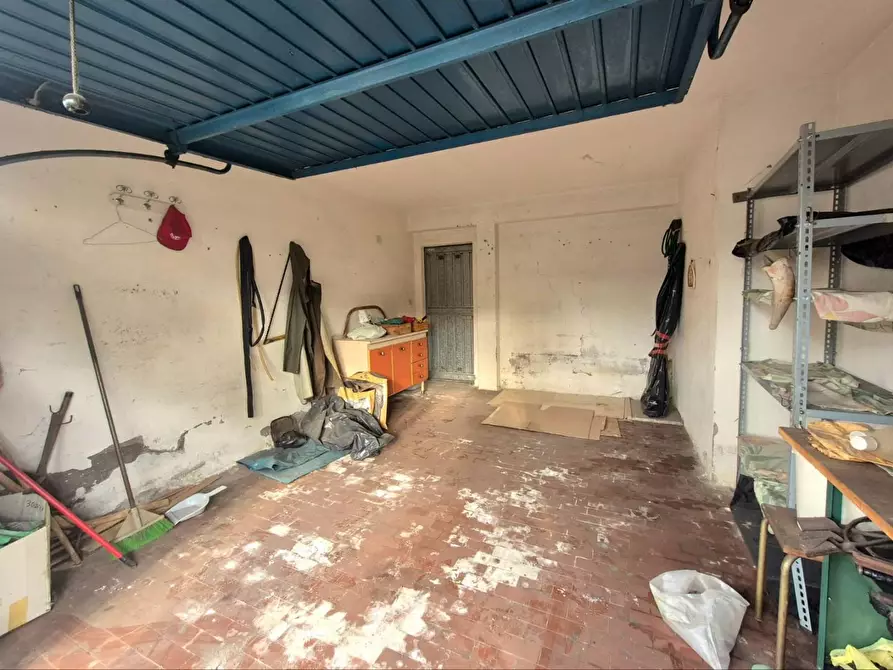 Immagine 18 di Appartamento in vendita  a Lucca