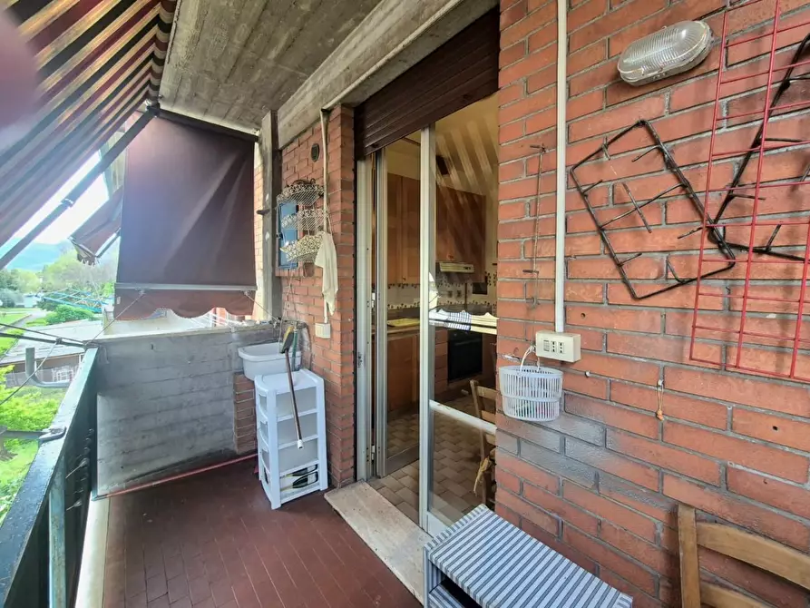 Immagine 8 di Appartamento in vendita  a Lucca