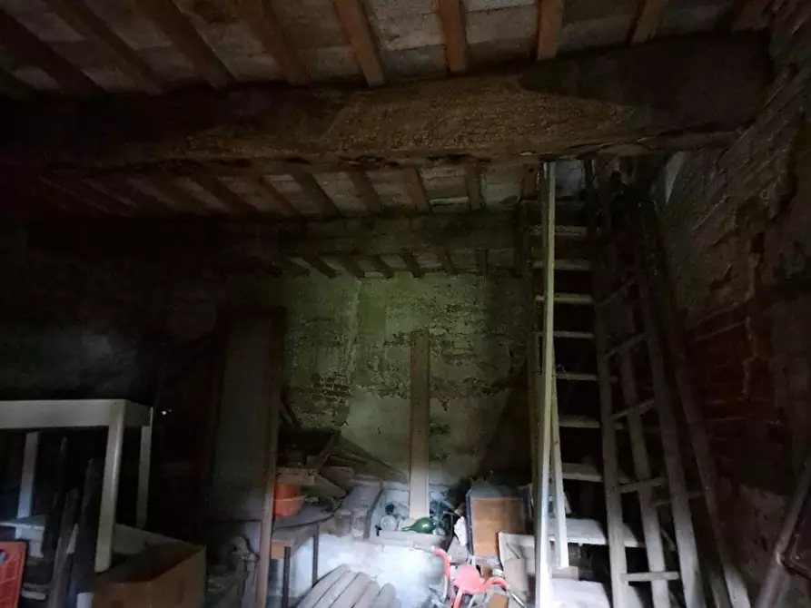 Immagine 28 di Rustico / casale in vendita  a Pontedera